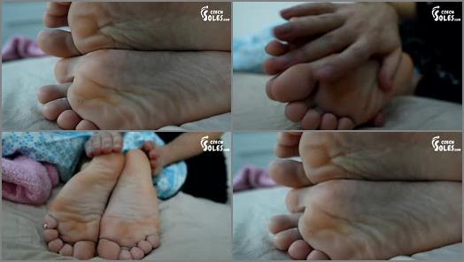 Female Domination – Czech Soles – Wendy’s Cold Tiny Feet In Need Of Attention