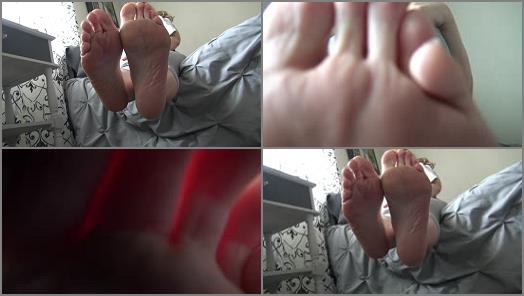 Toes – Jordyn’s Foot Worship – Just Back From The Gym