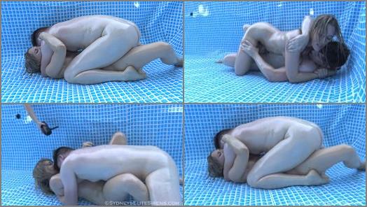 Siren - nude photos