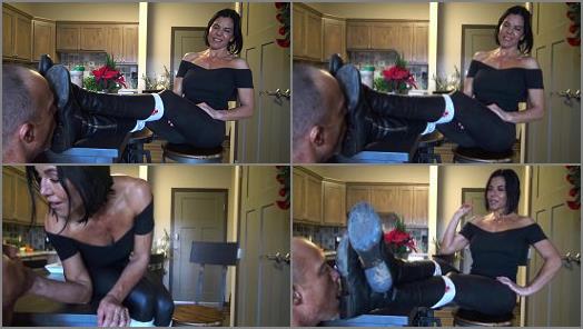  Goddess Zephy  Lick the soles of My boots clean loser  preview