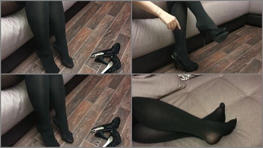 Nylon feet – KRISTINA KOT – Sexy Girl in Black Pantyhose Bow Show Feet