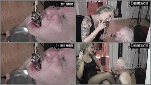 Mistress Human Ashtray – Cherie Noir – TONGUE CLAMPING ASHTRAY FAR TO THE LITTLE MOUTH LAUGHS