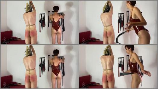 Lady Perse 2022 – Lady Perse 2021 – I tested my new implements to beat his ass