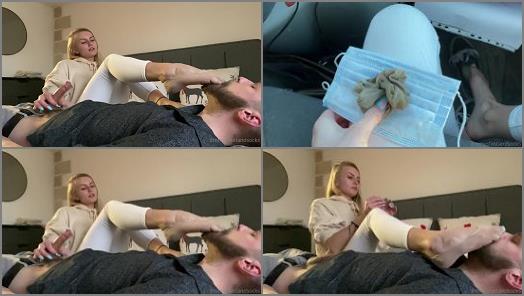Fetish – Emmy’s Feet And Socks – Teasing Him Over The Day